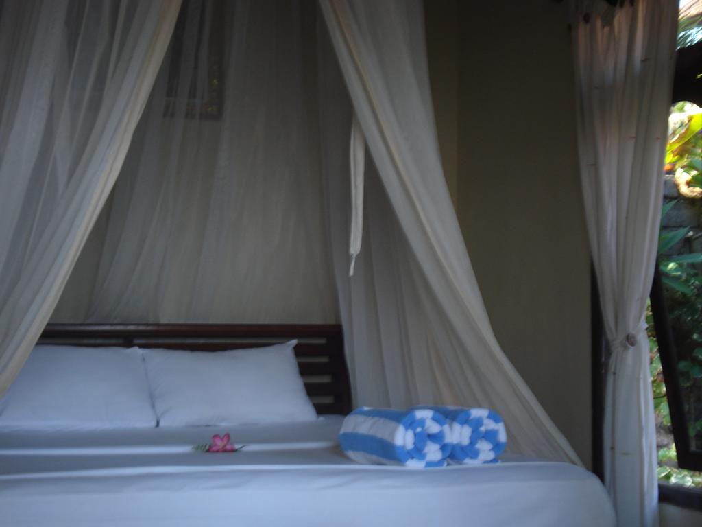 אמד Bulih Beach Bungalows חדר תמונה